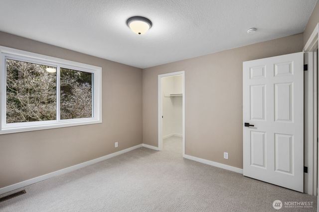 904 187th Place SW, Lynnwood, WA 98036