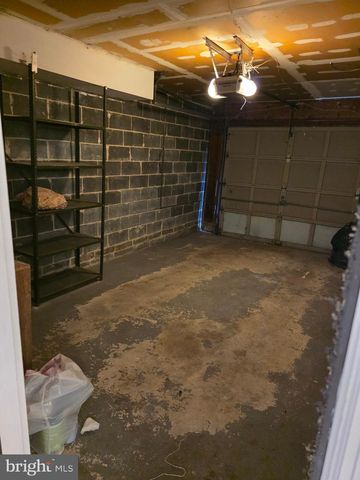 9 GEORGETOWN RD, Lindenwold, NJ 08021