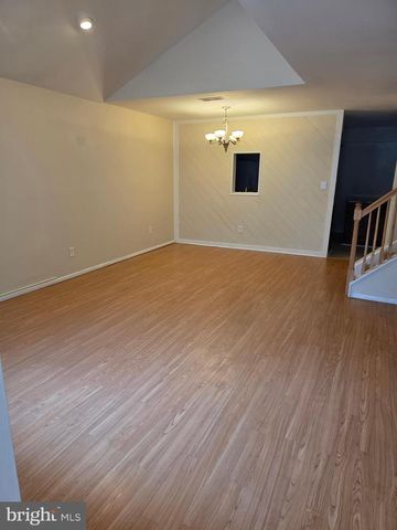 9 GEORGETOWN RD, Lindenwold, NJ 08021