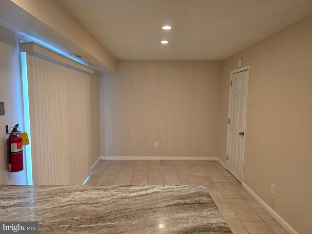 9 GEORGETOWN RD, Lindenwold, NJ 08021