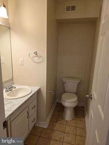 9 GEORGETOWN RD, Lindenwold, NJ 08021