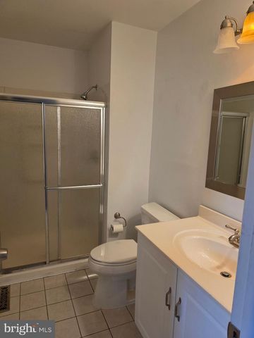 9 GEORGETOWN RD, Lindenwold, NJ 08021