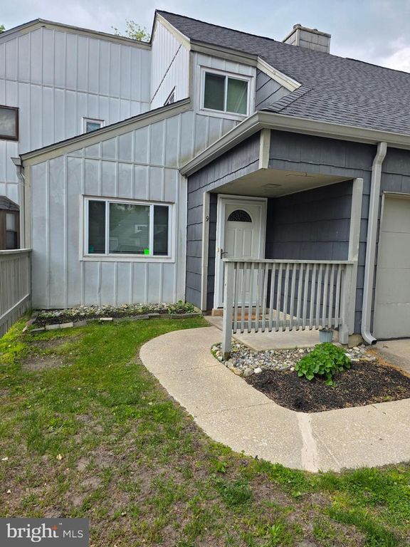 9 GEORGETOWN RD, Lindenwold, NJ 08021