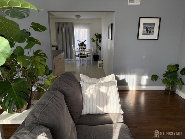 160 Evergreen Road 12B, Edison, NJ 08837