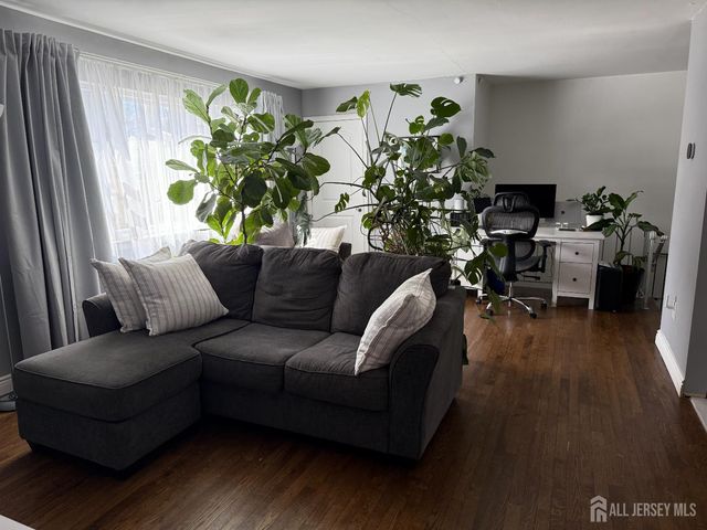 160 Evergreen Road 12B, Edison, NJ 08837