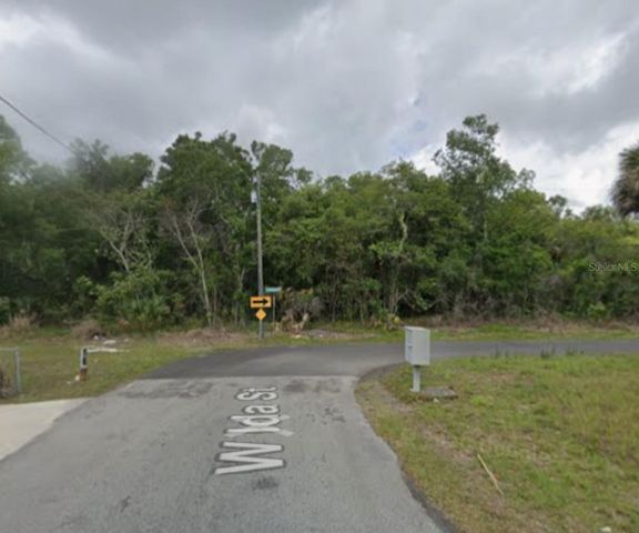 916 S SALISBURY AVENUE, Deland, FL 32720