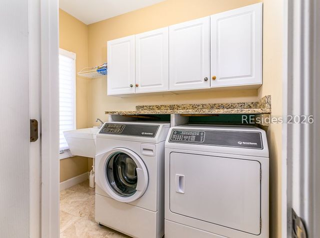 31 Ocean Point S, Hilton Head Island, SC 29928