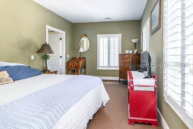 31 Ocean Point S, Hilton Head Island, SC 29928