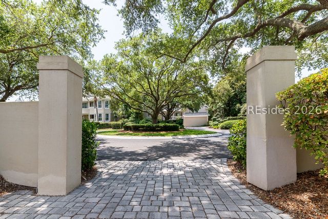 31 Ocean Point S, Hilton Head Island, SC 29928