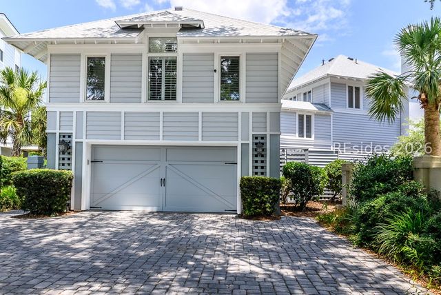 31 Ocean Point S, Hilton Head Island, SC 29928