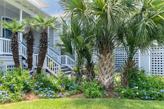 31 Ocean Point S, Hilton Head Island, SC 29928