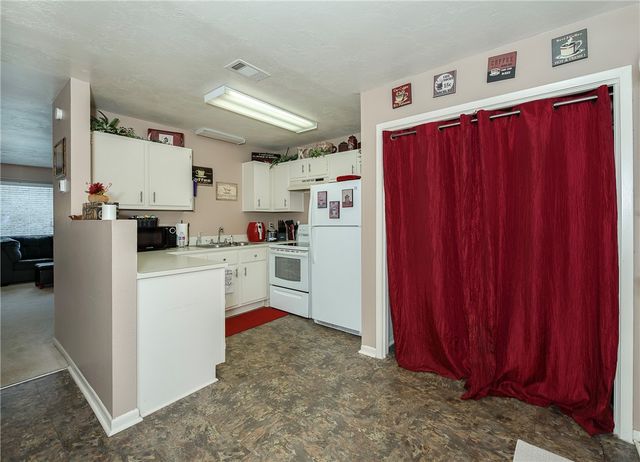 2807 Wildflower Drive 37, Bryan, TX 77802