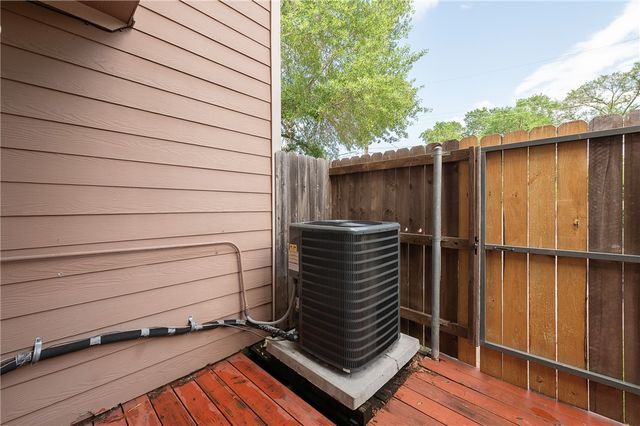 2807 Wildflower Drive 37, Bryan, TX 77802