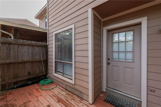 2807 Wildflower Drive 37, Bryan, TX 77802