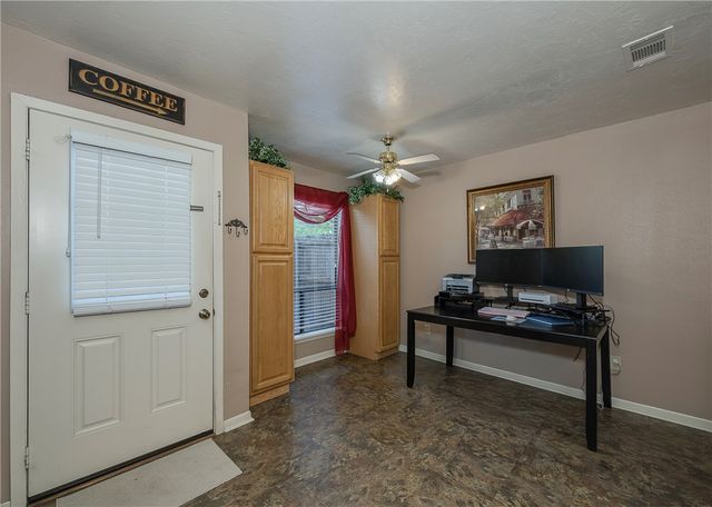 2807 Wildflower Drive 37, Bryan, TX 77802