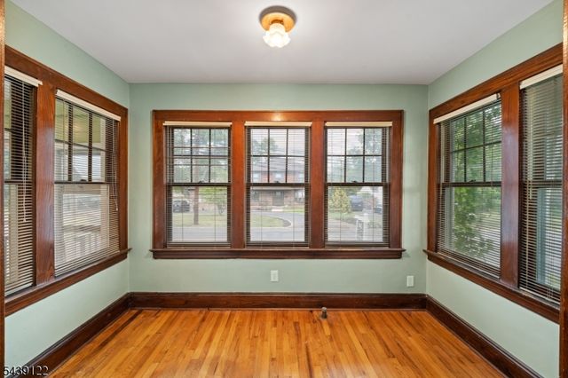 291 Central Ave, Mountainside Boro, NJ 07092