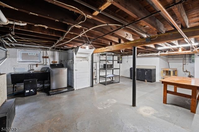 291 Central Ave, Mountainside Boro, NJ 07092