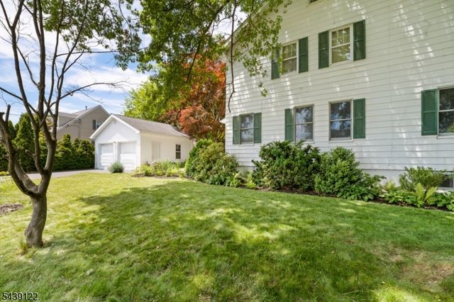 291 Central Ave, Mountainside Boro, NJ 07092