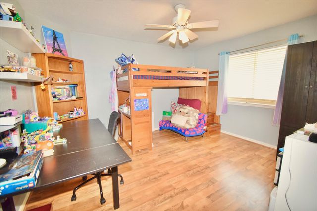 10403 Village Lake Drive, Missouri City, TX 77459