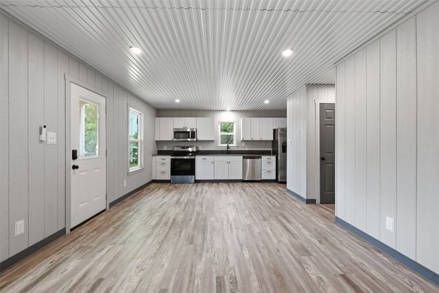 3006 Moon Court, Granbury, TX 76049