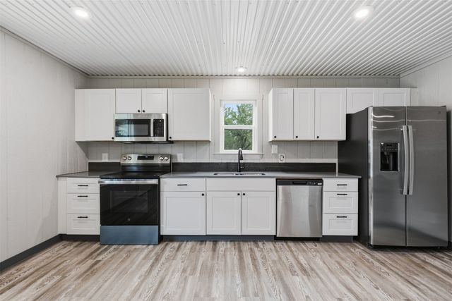 3006 Moon Court, Granbury, TX 76049