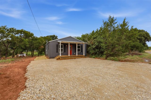 3006 Moon Court, Granbury, TX 76049