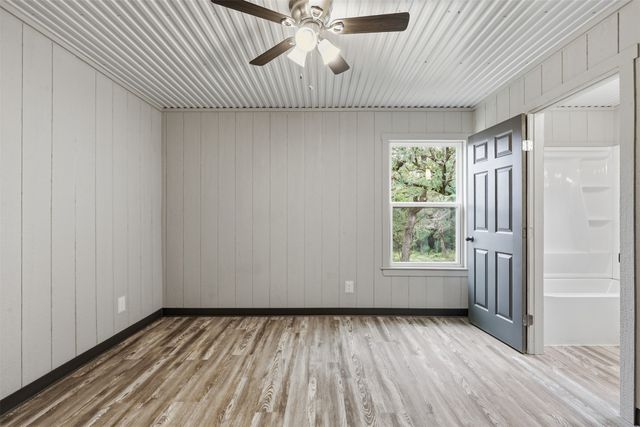 3006 Moon Court, Granbury, TX 76049
