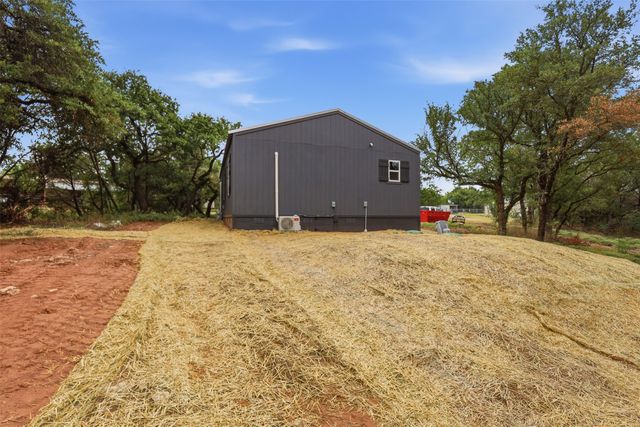 3006 Moon Court, Granbury, TX 76049