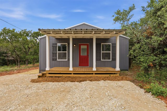 3006 Moon Court, Granbury, TX 76049