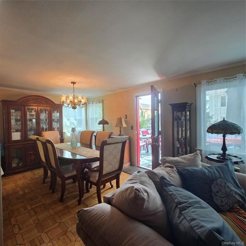 148 Cedar Street, Valley Stream, NY 11580