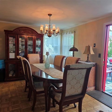 148 Cedar Street, Valley Stream, NY 11580
