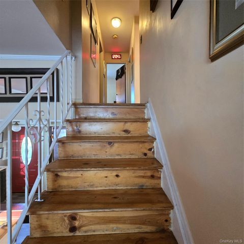 148 Cedar Street, Valley Stream, NY 11580