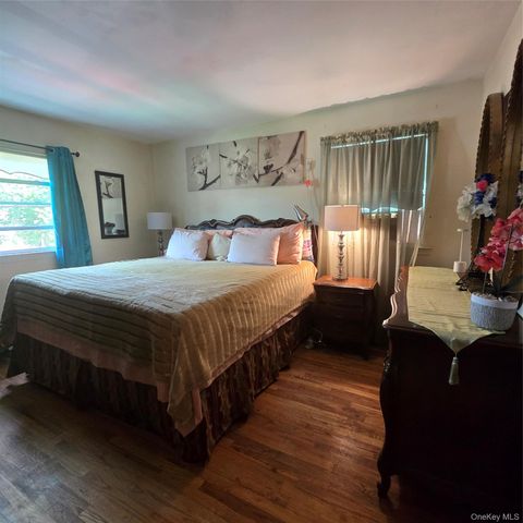 148 Cedar Street, Valley Stream, NY 11580