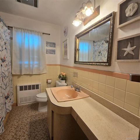 148 Cedar Street, Valley Stream, NY 11580