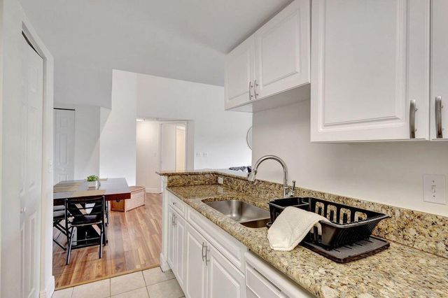 1400 S Crestwood Court S 1407, Royal Palm Beach, FL 33411