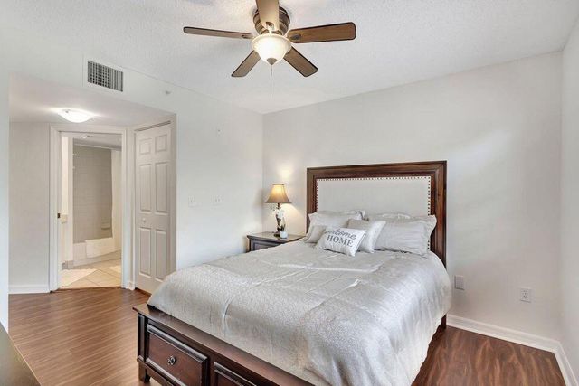 1400 S Crestwood Court S 1407, Royal Palm Beach, FL 33411