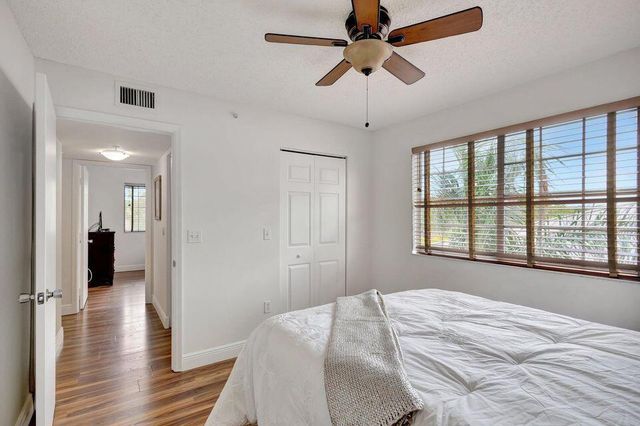 1400 S Crestwood Court S 1407, Royal Palm Beach, FL 33411