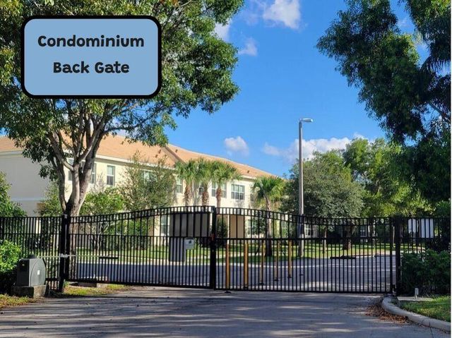 1400 S Crestwood Court S 1407, Royal Palm Beach, FL 33411