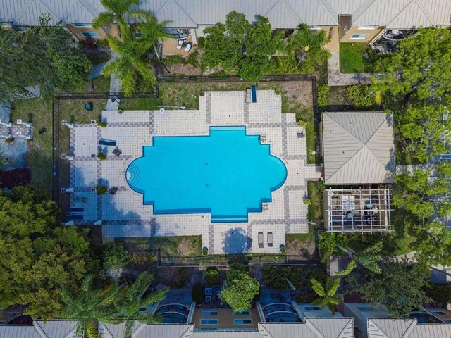 1400 S Crestwood Court S 1407, Royal Palm Beach, FL 33411