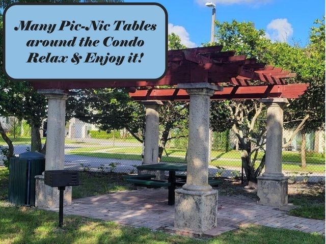 1400 S Crestwood Court S 1407, Royal Palm Beach, FL 33411