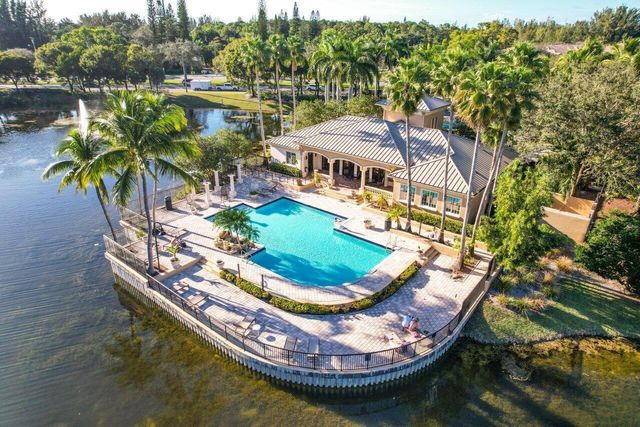 1400 S Crestwood Court S 1407, Royal Palm Beach, FL 33411