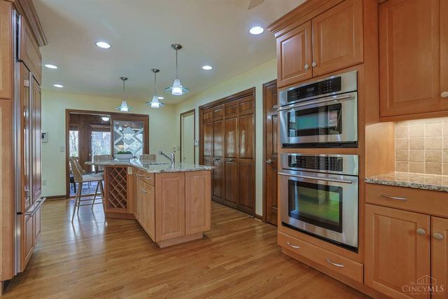 7285 Overland Park Court, West Chester, OH 45069