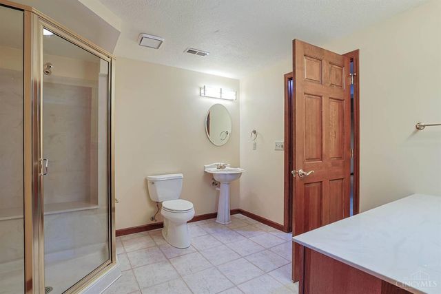 7285 Overland Park Court, West Chester, OH 45069