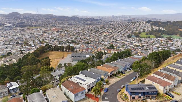 398 Ardendale Drive, Daly City, CA 94014
