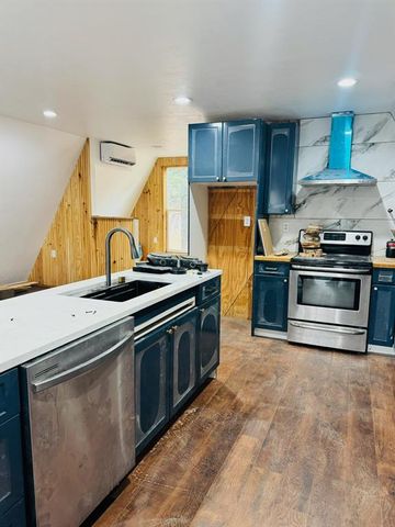 5201 Crystal Lake Drive, Guthrie, OK 73044