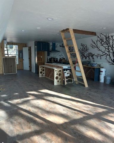 5201 Crystal Lake Drive, Guthrie, OK 73044