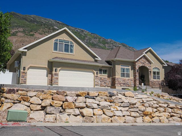 9502 N AZTEC DR, Cedar Hills, UT 84062