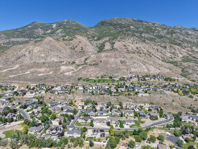 9502 N AZTEC DR, Cedar Hills, UT 84062