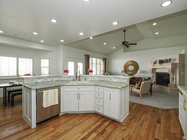 9502 N AZTEC DR, Cedar Hills, UT 84062