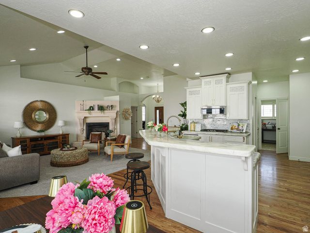 9502 N AZTEC DR, Cedar Hills, UT 84062